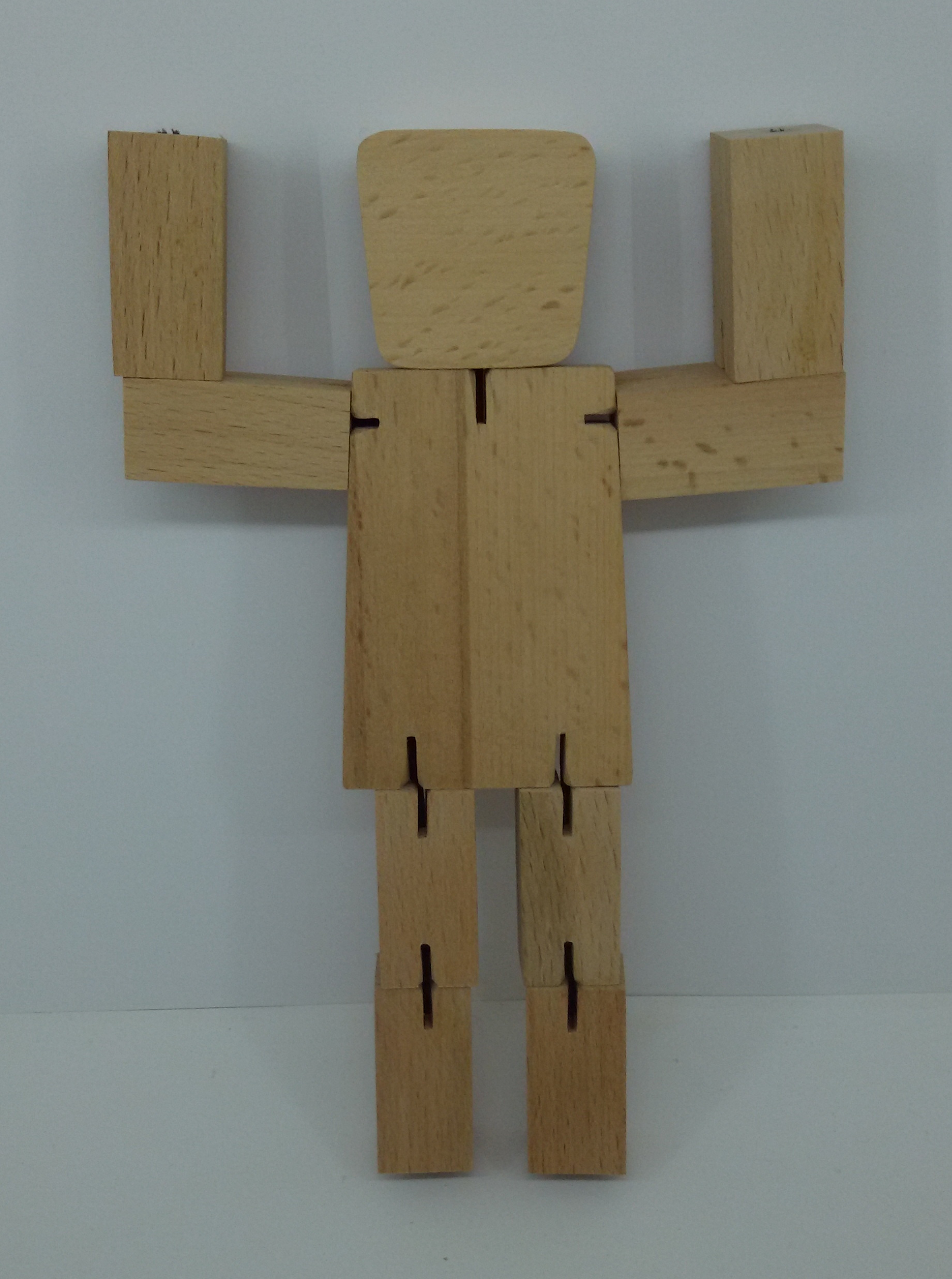 Ahşap Robot Kız